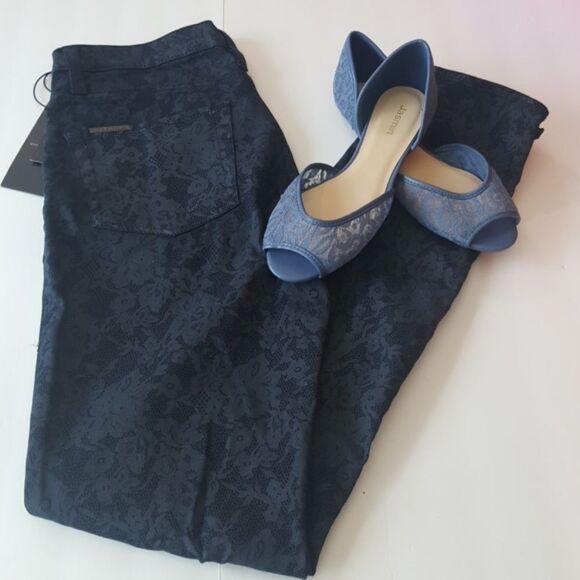 Rock & Republic Blue Flowered Jeans Size 8 - Picture 3 of 7